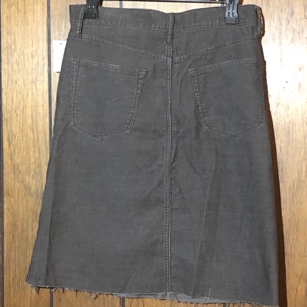 Gap Size 27 skirt - Picture 3 of 3